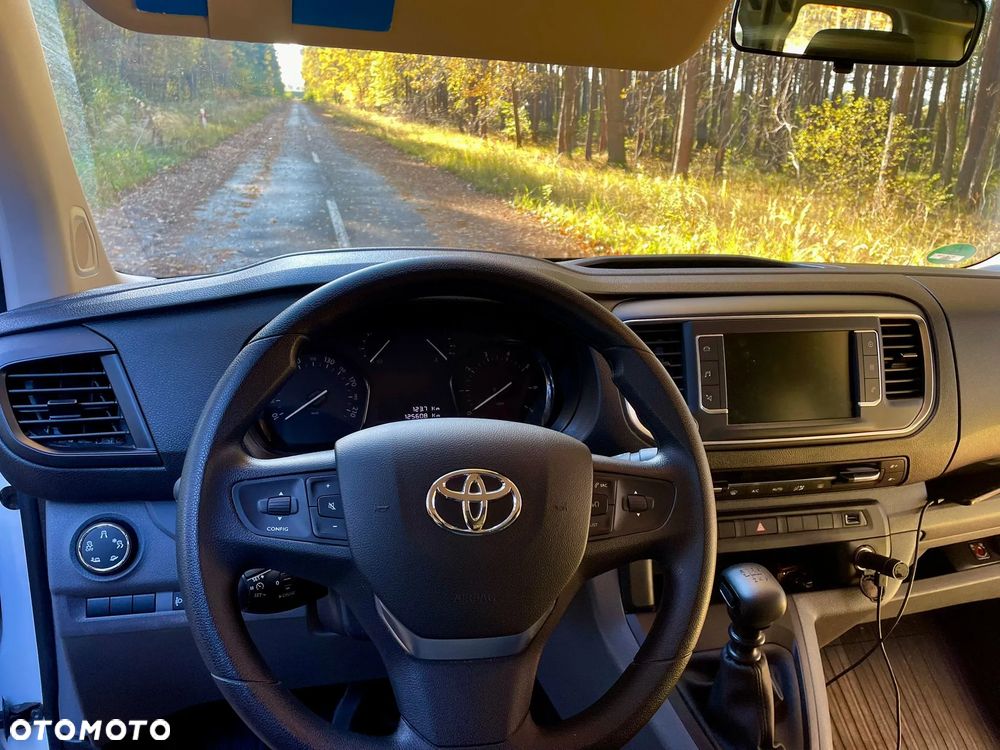 Toyota ProAce Kombi 2.0 D-4D Long 2,8t - 16