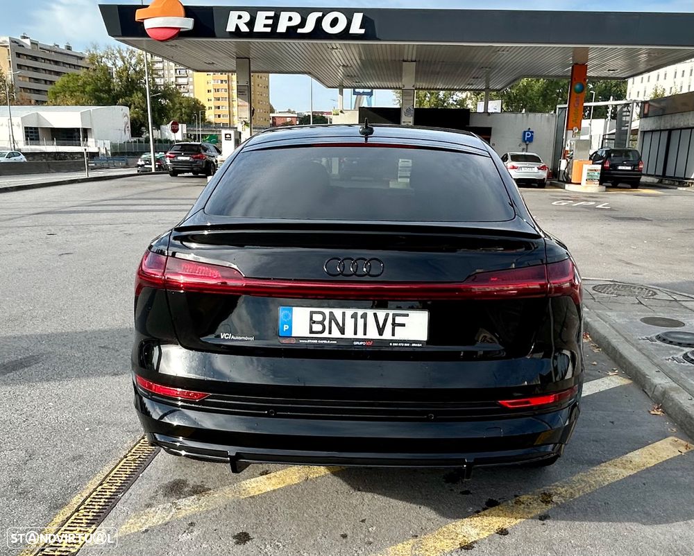 Audi e-tron 50 quattro S line - 4