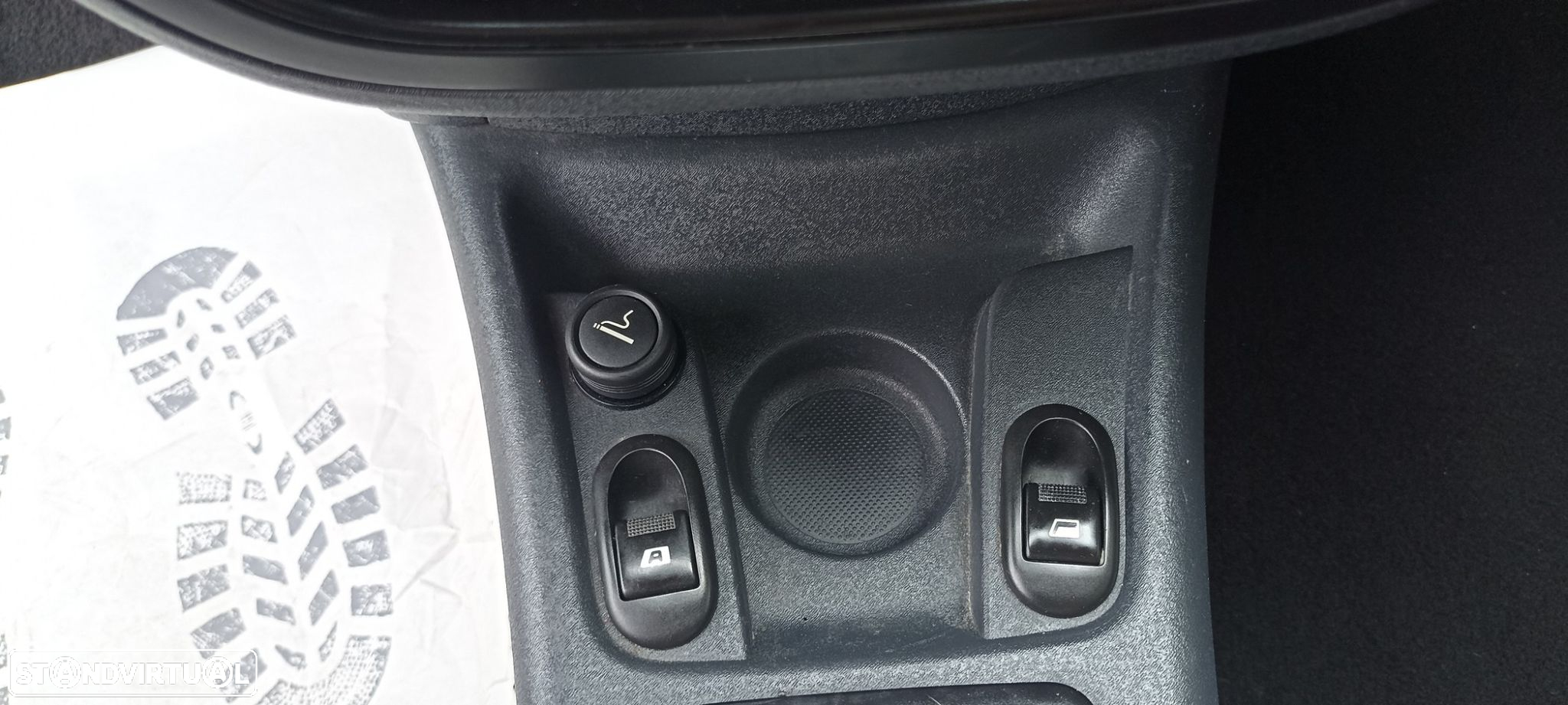 Citroën C3 1.4 HDi Exclusive Sensodrive - 21