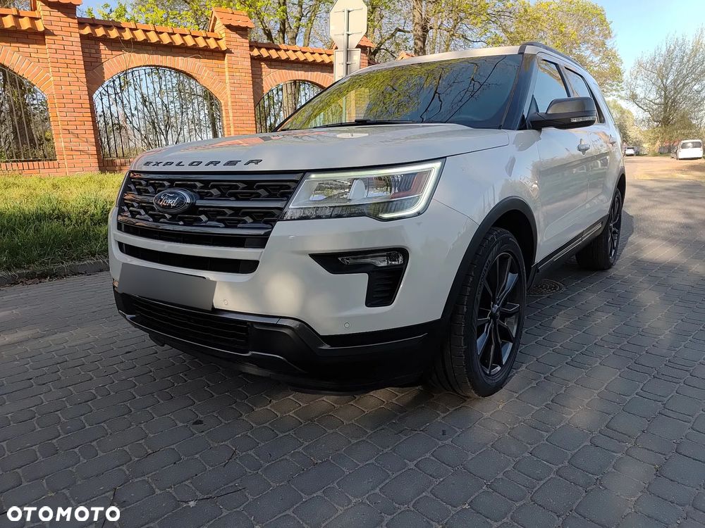 Ford Explorer - 2