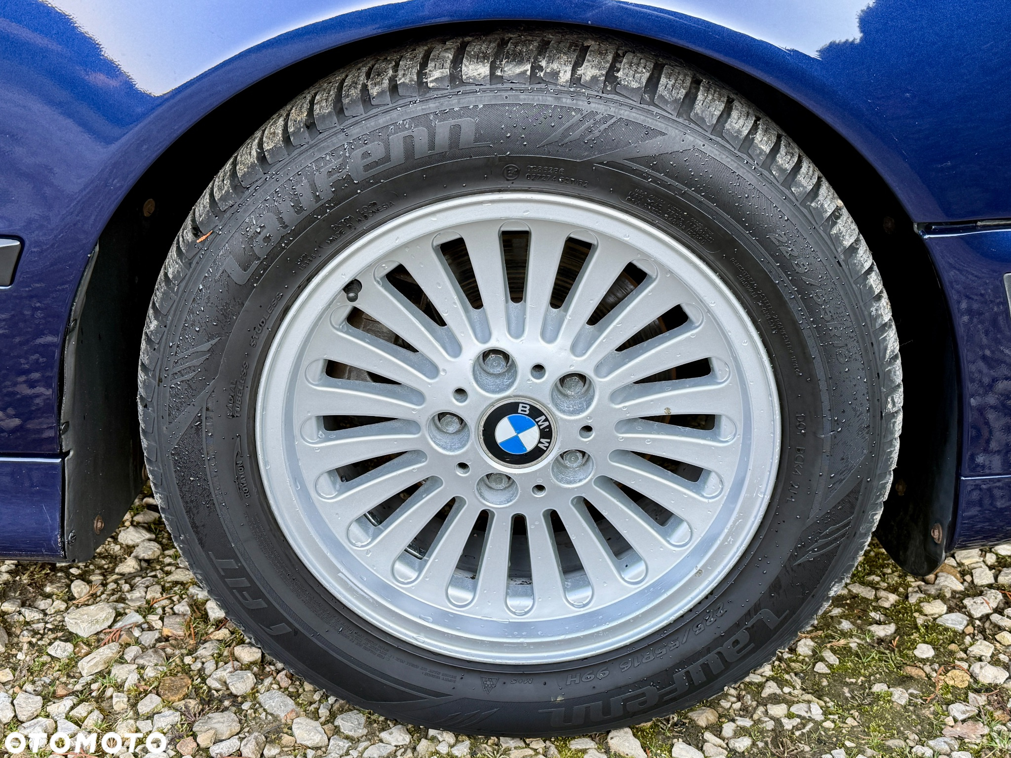 BMW Seria 5 523i - 30