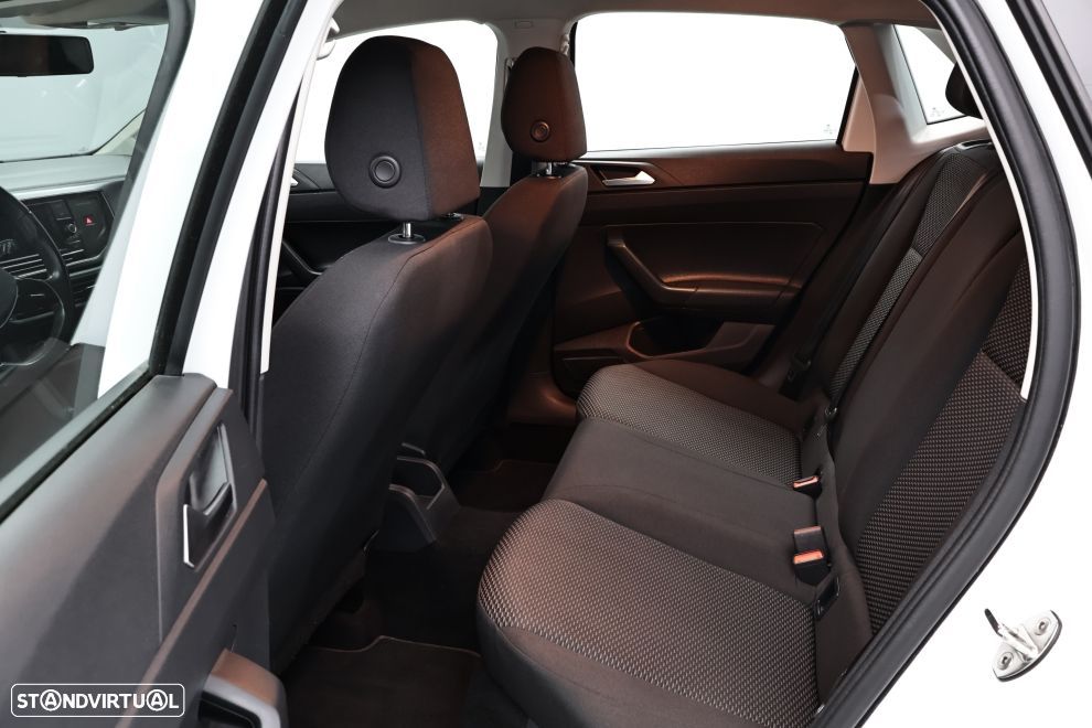 VW Polo 1.0 Confortline - 23