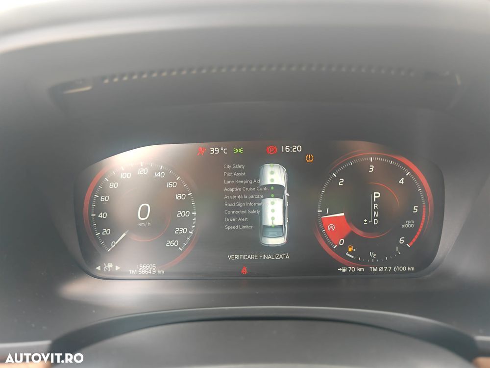 Volvo S90 D5 AWD Geartronic Inscription - 11