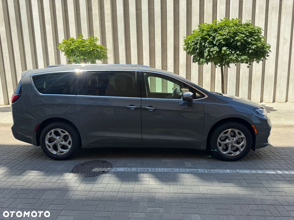 Chrysler Pacifica - 13