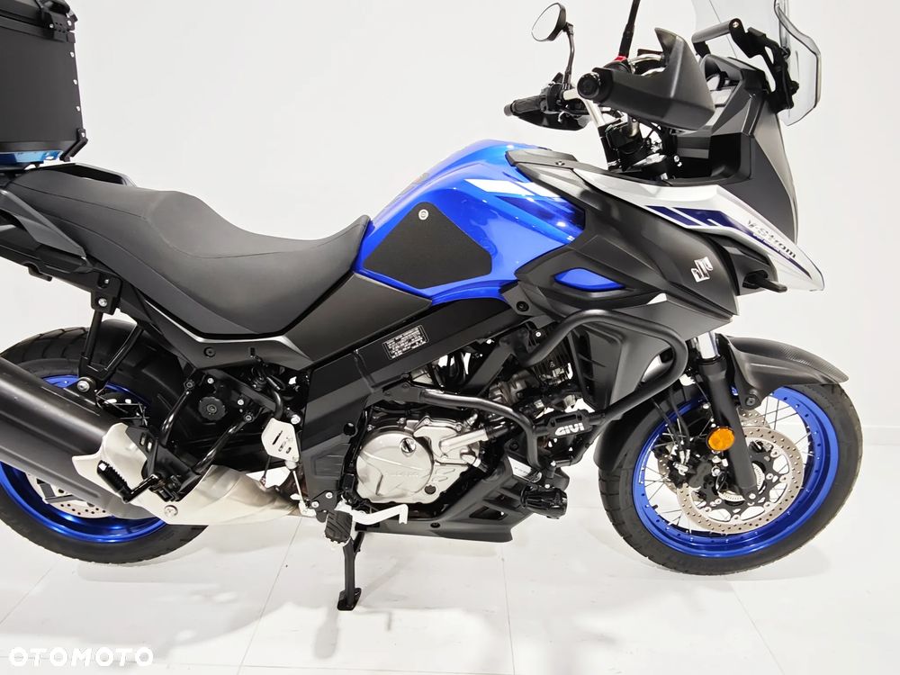 Suzuki V-STROM - 8