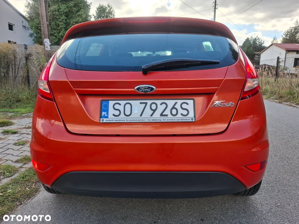 Ford Fiesta 2011 photo 3