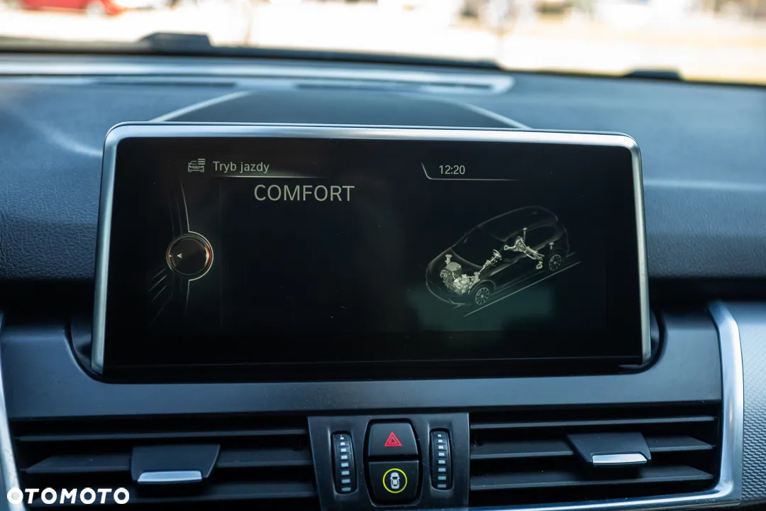 BMW Seria 2 218d - 19