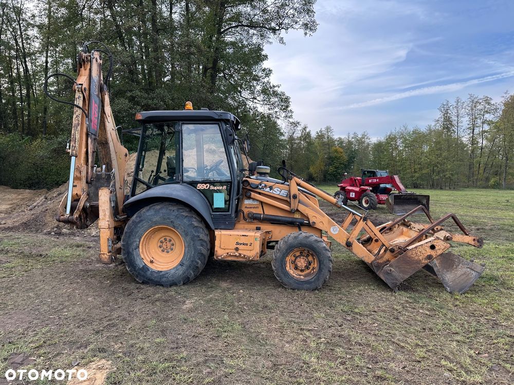 Case 590SR-4PS Powershift 4x4 - 14