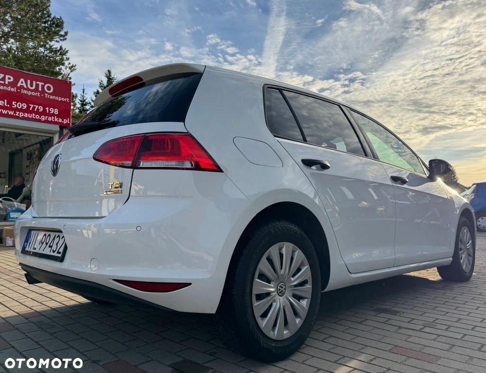 Volkswagen Golf - 6