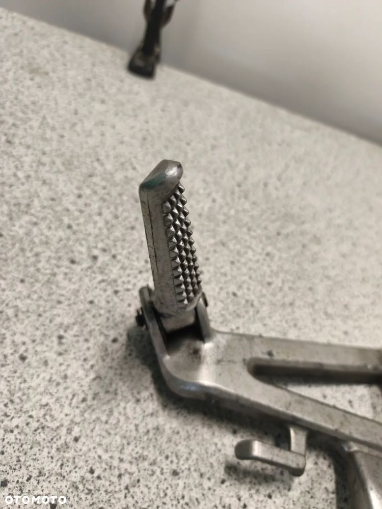 Set lewy tył, podnożek pasażera Honda CBR 600 CBR600 F3 - 6