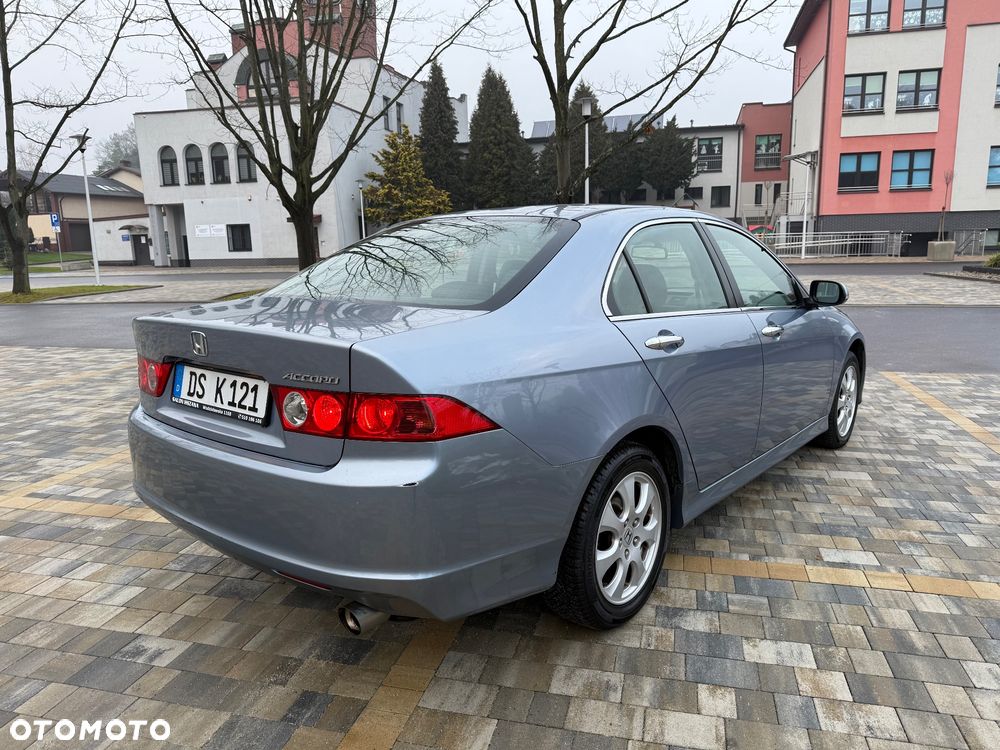 Honda Accord 2.0 i Executive - 6