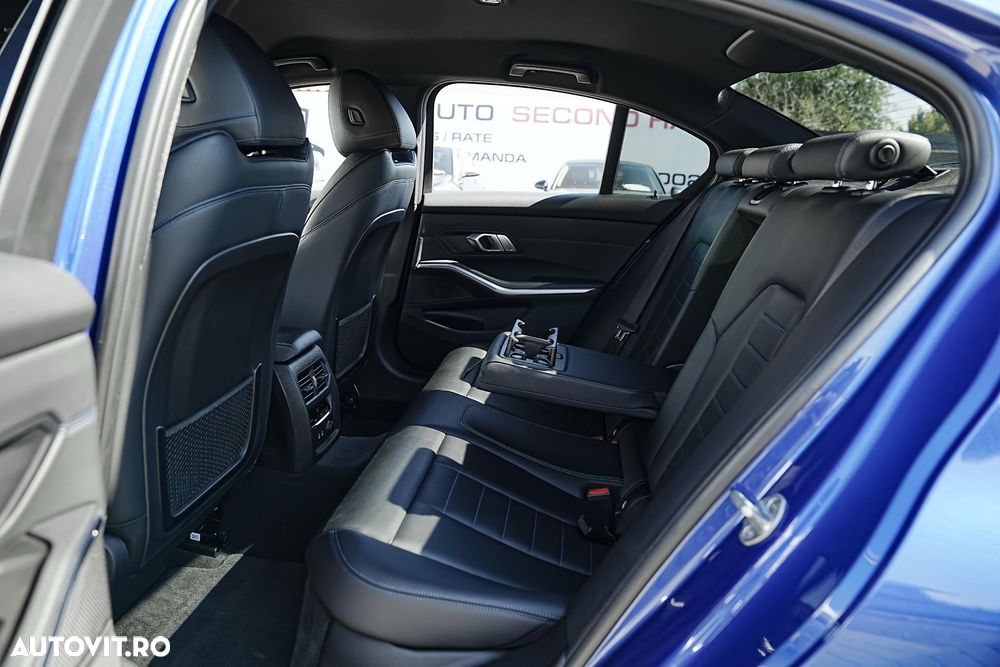 BMW Seria 3 320d Aut. M Sport - 14