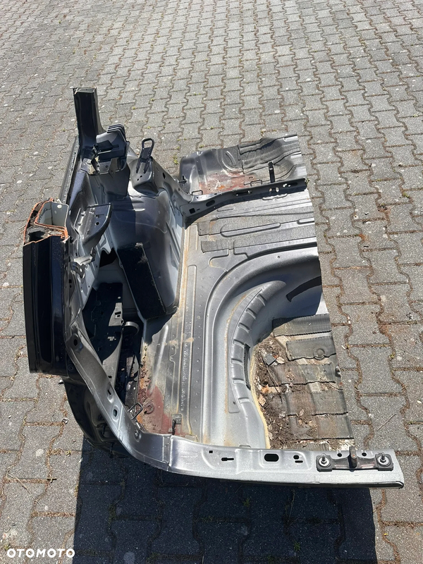 Ćwiartka błotnik lewy tył  VW Golf VII 7 Kombi