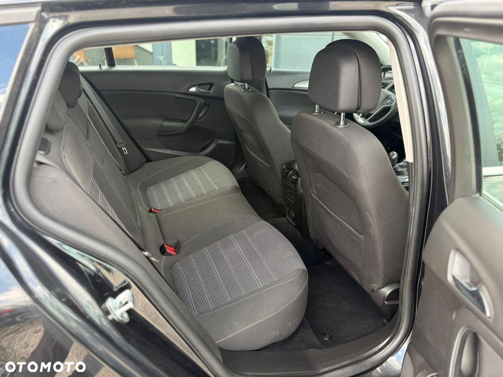 Opel Insignia 1.4 T Active S&S - 15