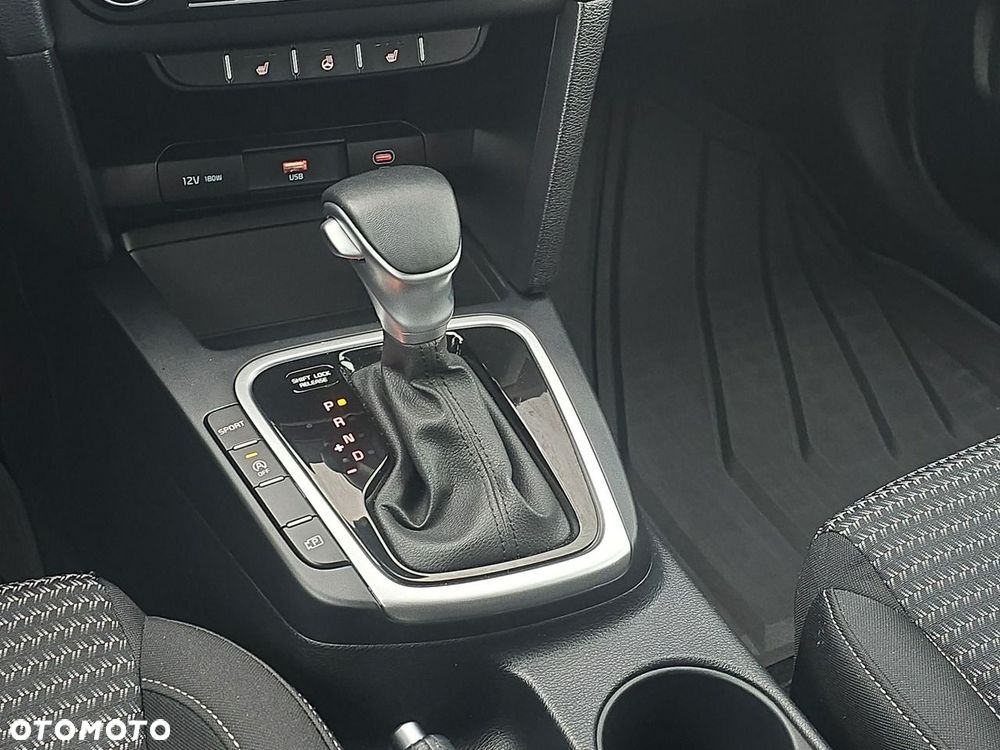 Kia XCeed - 15