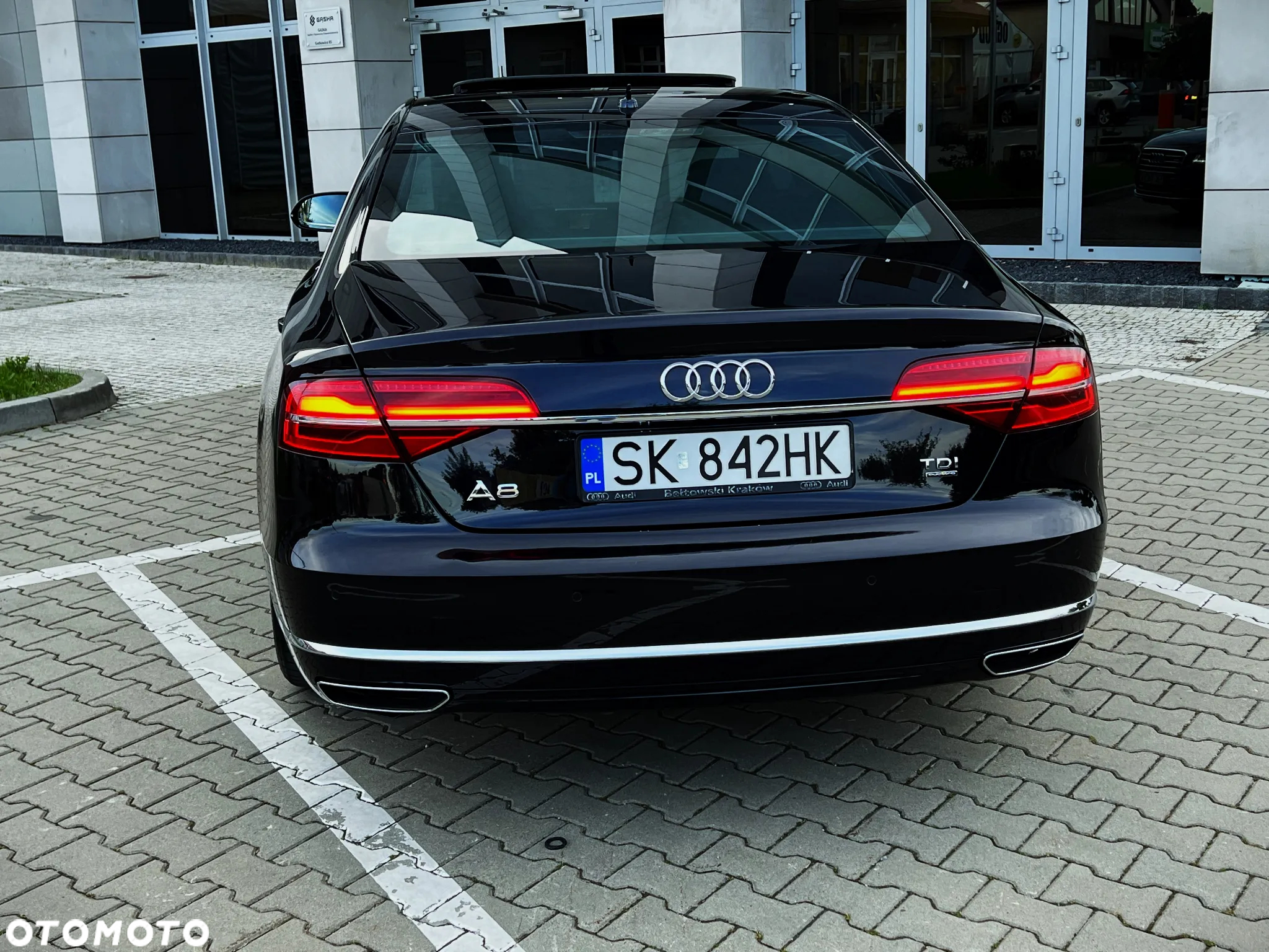 Audi A8 4.2 TDI DPF (clean diesel) quattro tiptronic - 23