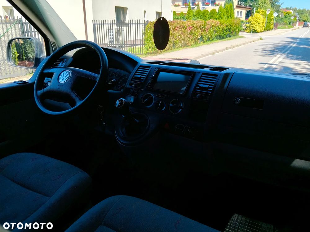 Volkswagen Transporter - 11