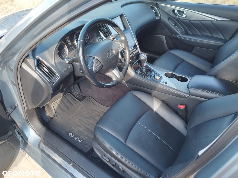 Infiniti Q50 2.0t Sport - 12