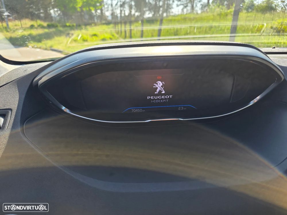 Peugeot 3008 1.6 Hybrid Allure Pack e-EAT8 - 11