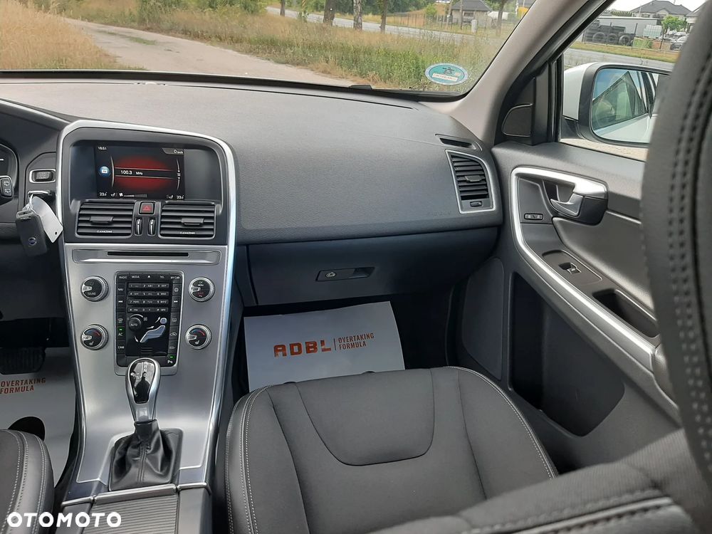 Volvo XC 60 - 30