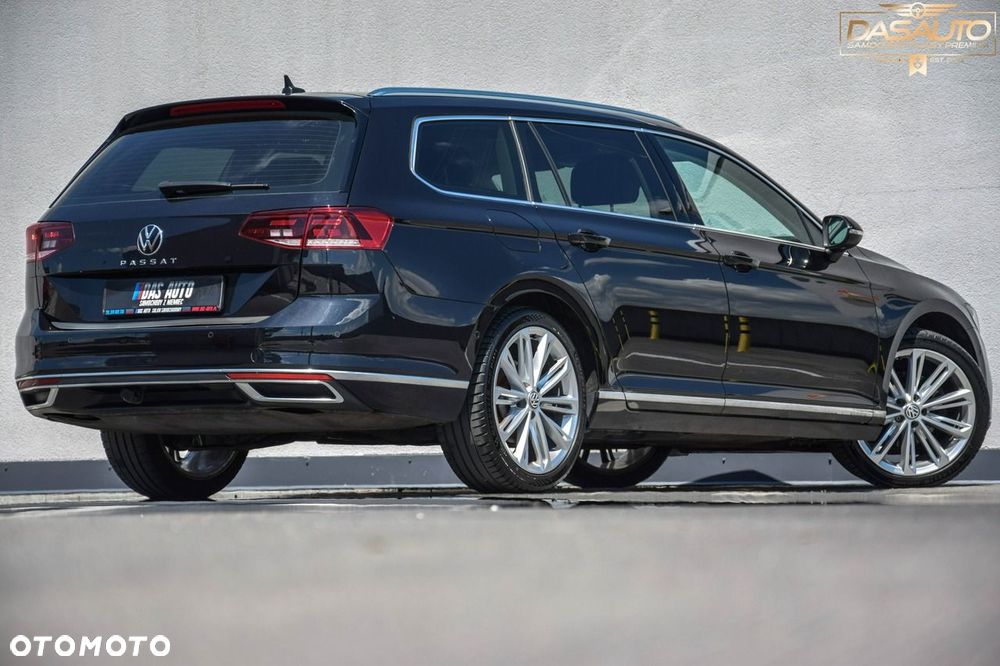 Volkswagen Passat - 12