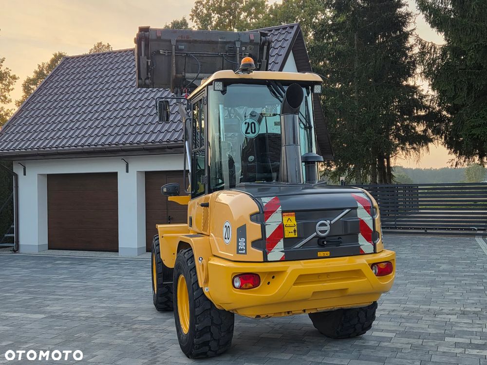 Volvo L30G - 3