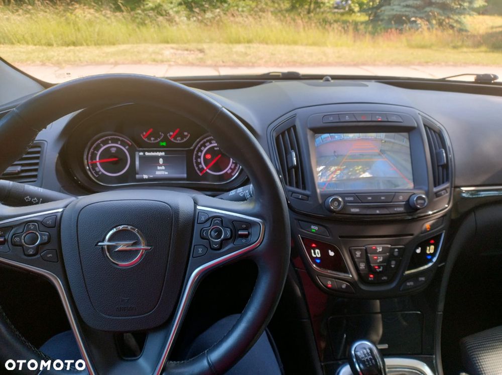 Opel Insignia - 18