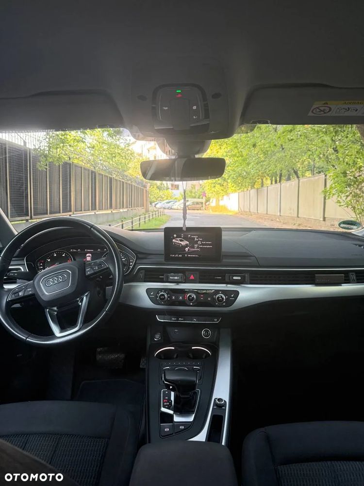 Audi A4 Limousine 30 TDI S tronic sport - 11