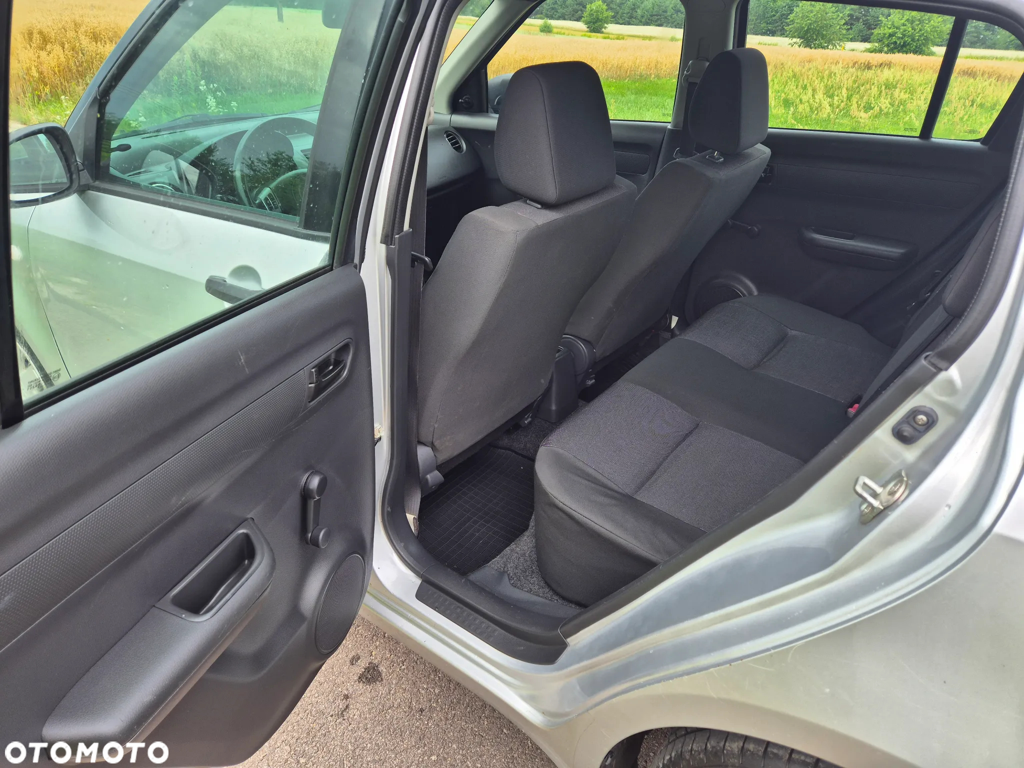 Suzuki Swift - 10