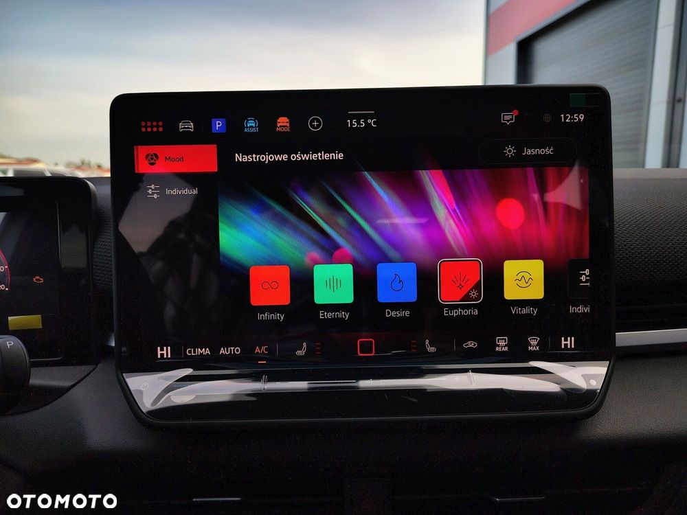 Volkswagen T-Roc - 21