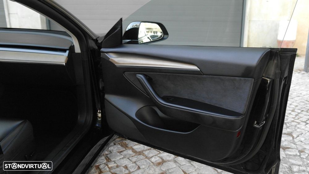 Tesla Model 3 Long Range Tração Traseira - 23