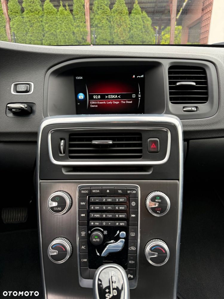 Volvo S60 D4 Drive-E Momentum - 23