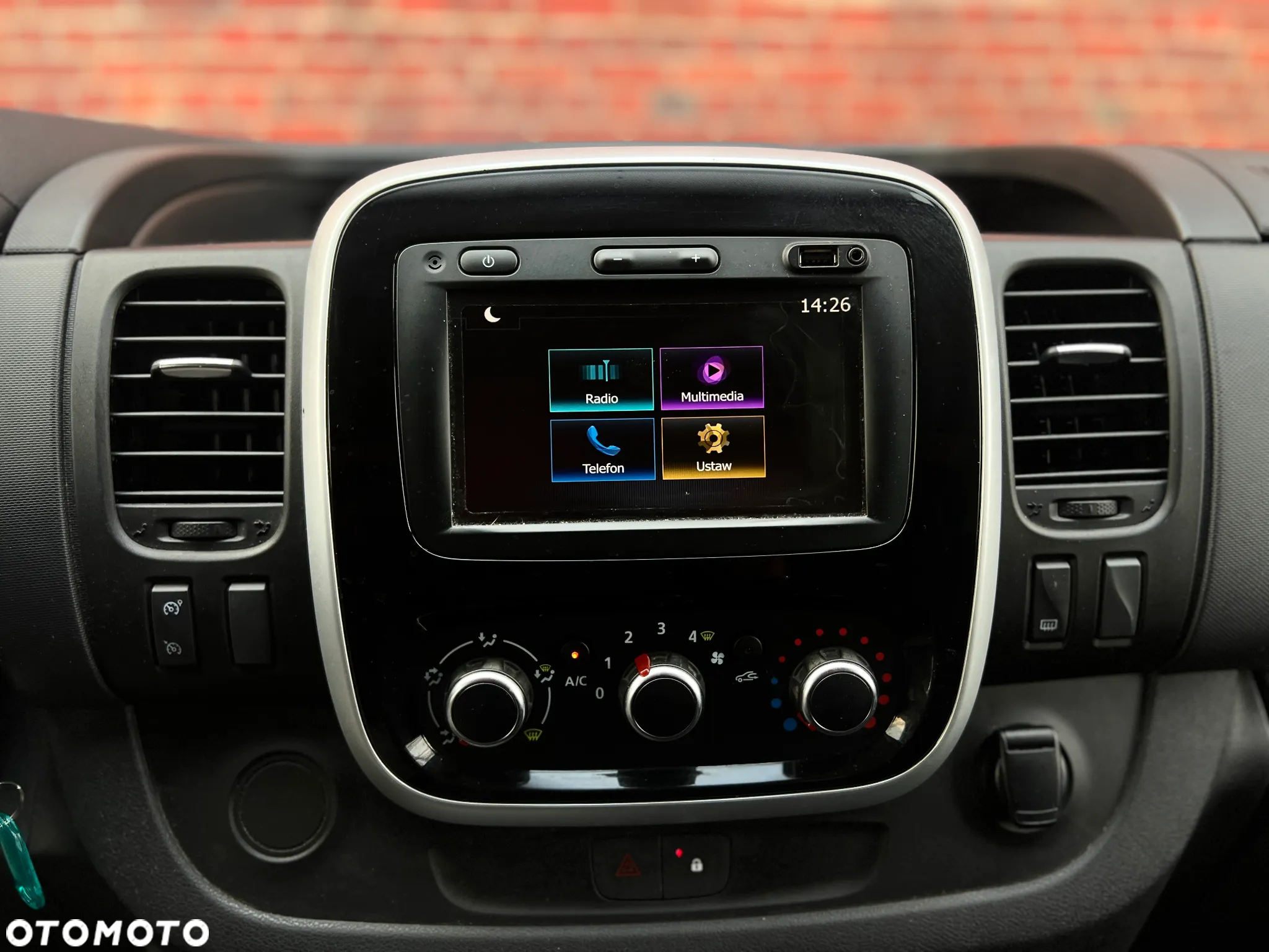 Renault Trafic - 18