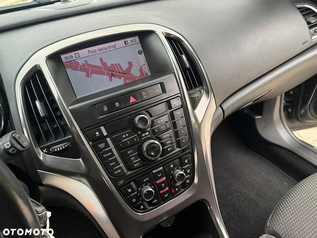 Opel Astra 1.4 Turbo Cosmo - 33