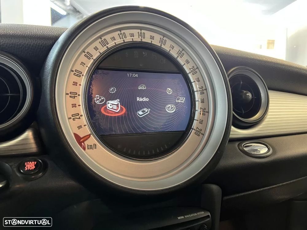 MINI 3 Portas Cooper D - 26