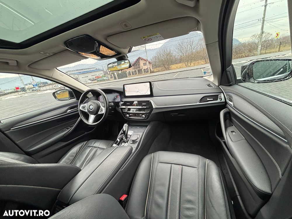 BMW Seria 5 520d Aut. Luxury Line - 7
