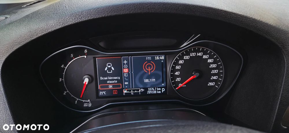 Ford Galaxy 2.0 TDCi Platinium X (Titanium) MPS6 - 23