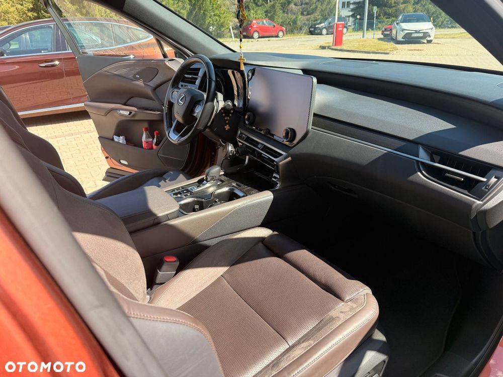Lexus RX - 5