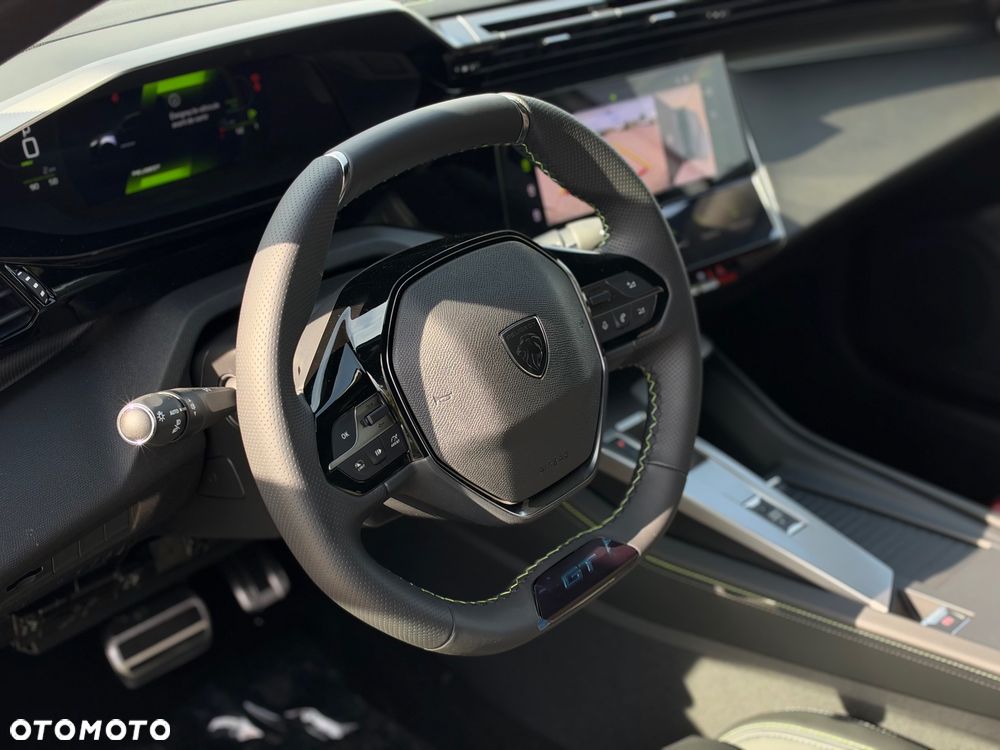 Peugeot 408 - 10