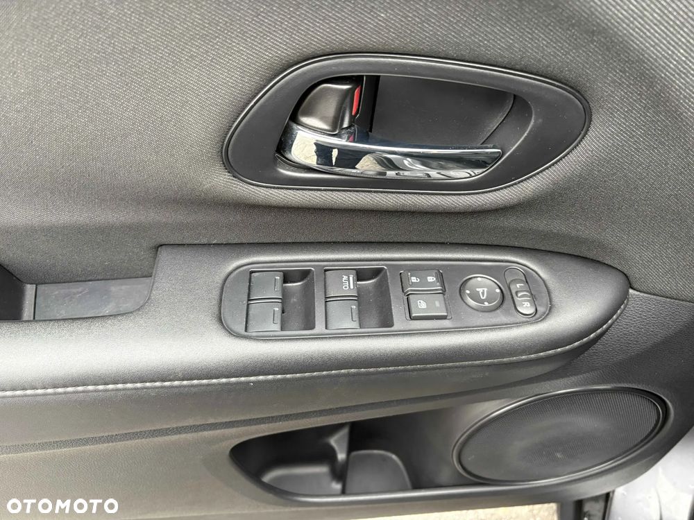 Honda HR-V 1.8 LX Sport Utility CVT - 24