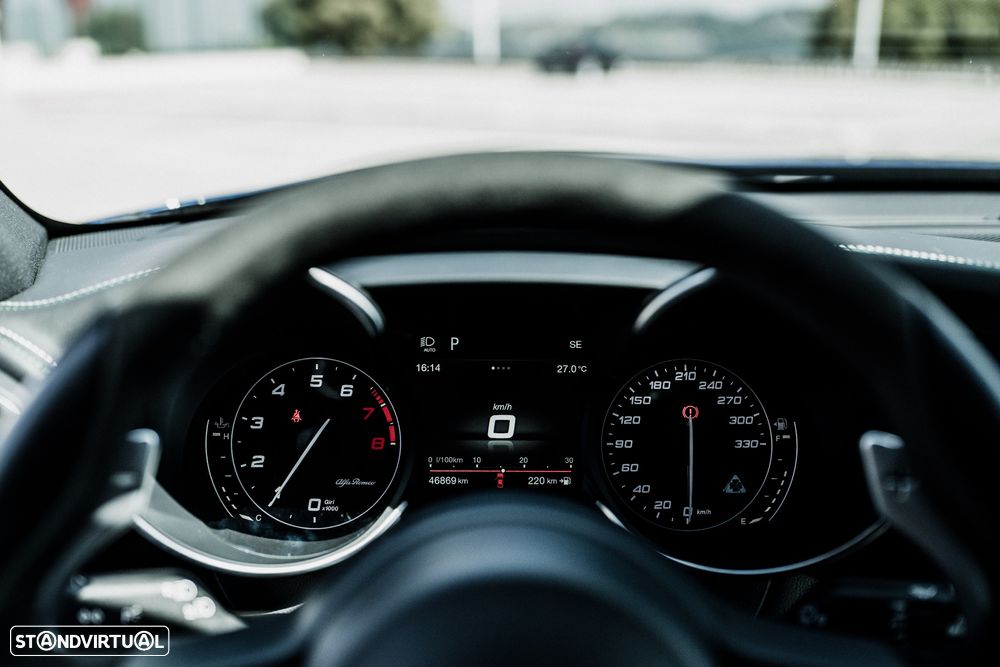 Alfa Romeo Giulia 2.9 Bi-Turbo Quadrifoglio AT8 - 24