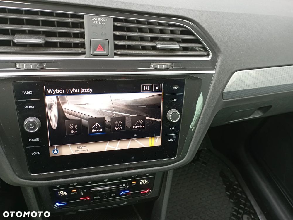 Volkswagen Tiguan - 18