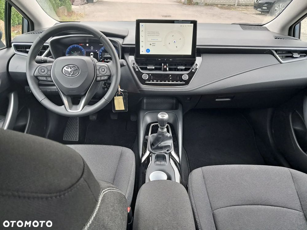 Toyota Corolla - 3