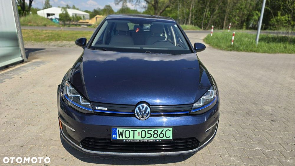 Volkswagen Golf - 2