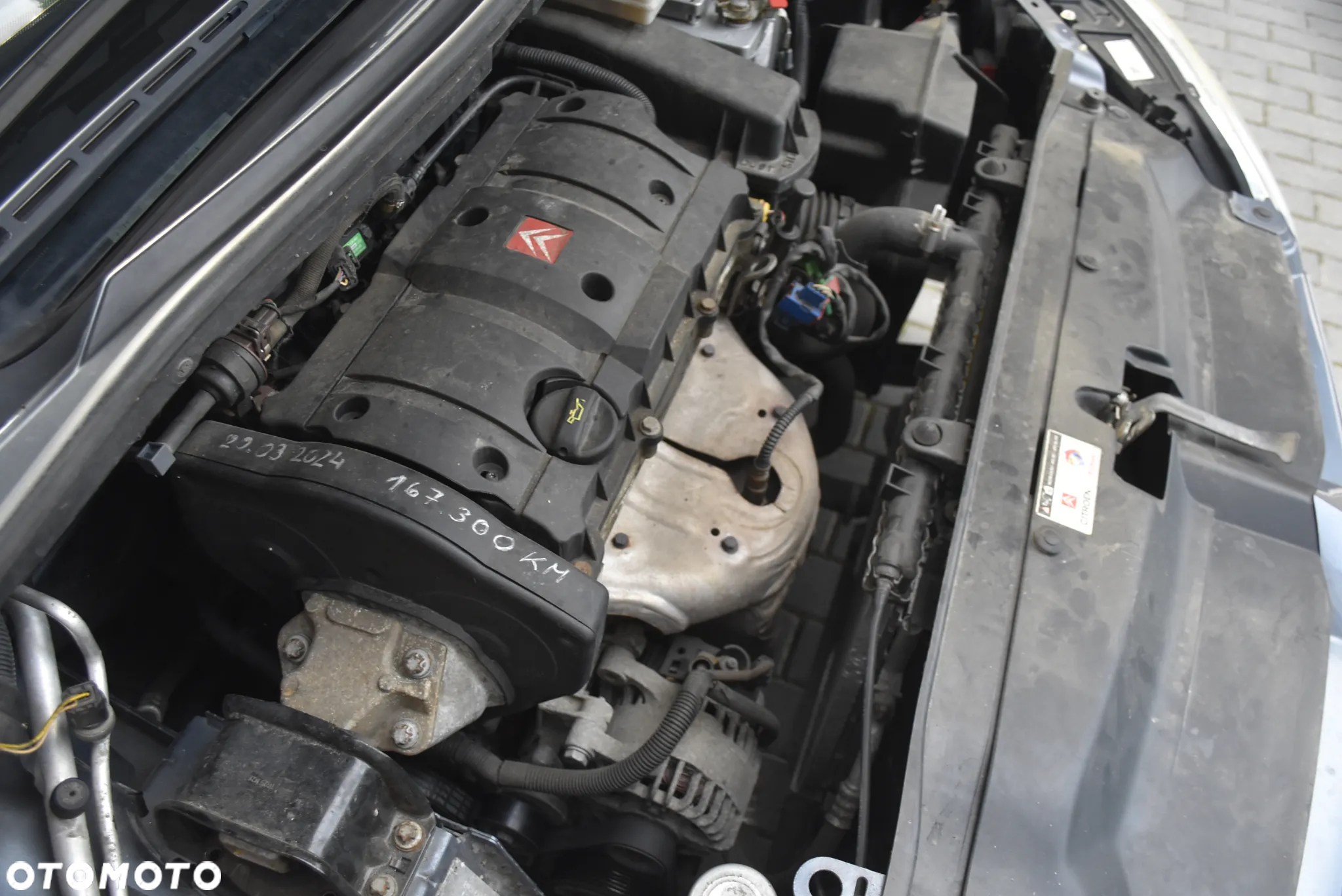 Citroën C4 1.6 16V Style - 12