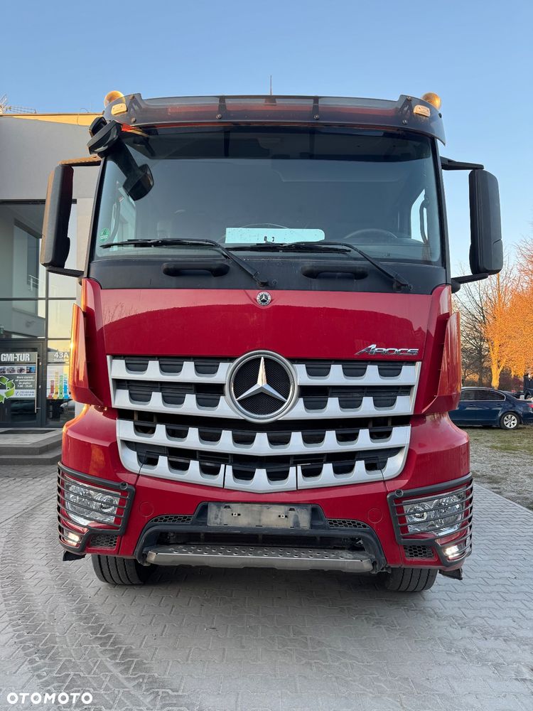 Mercedes-Benz Arocs - 8