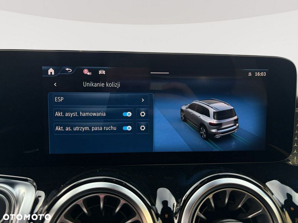 Mercedes-Benz GLB - 22