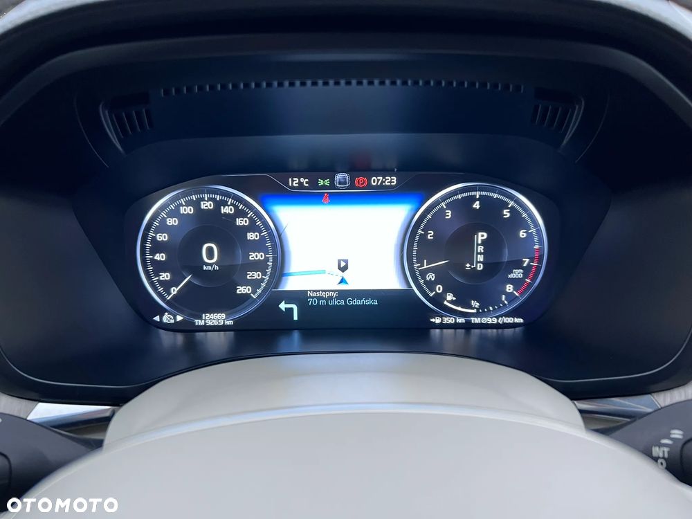 Volvo XC 60 - 7