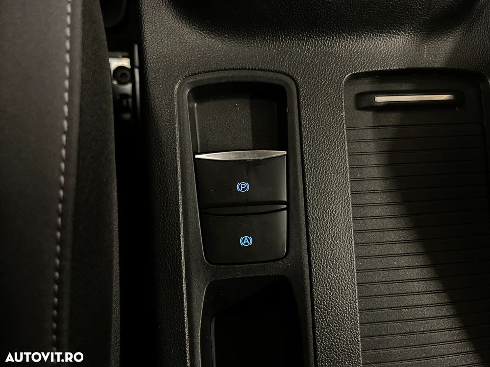 Ford Focus 1.5 EcoBlue Connected - 21