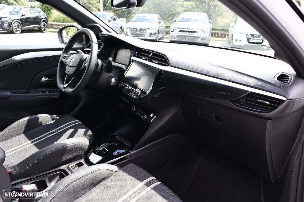 Opel Corsa 1.2 T Hybrid EdCT - 12